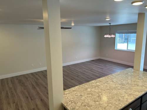 S Bed Abigail Lane Condos 11