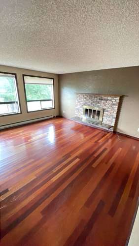 Preleasing Now! Split-level 4 Bedroom + 3 Bath House 0 0
