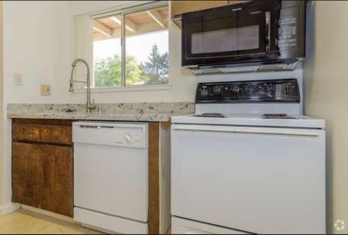S Bed Alvarado Parkside Apts. LLC 20