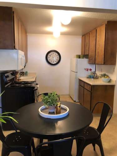 S Bed Viking Apartments LLC 8