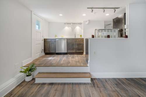 404-406 University Ave 14 0