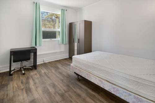 404-406 University Ave 21 3