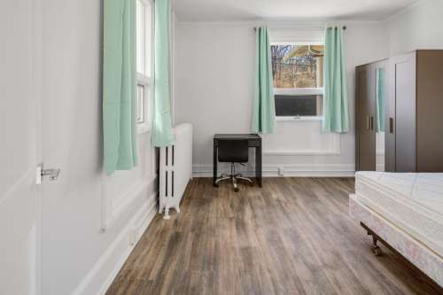 404-406 University Ave 21 2