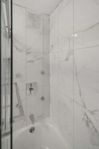 404-406 University Ave 17 0