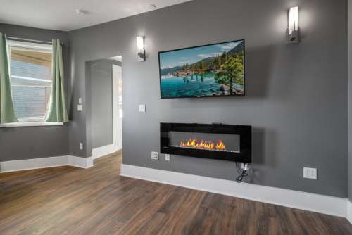 404-406 University Ave 18 3