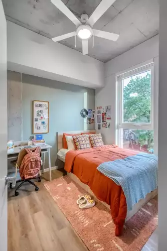 S Bed ōLiv Madison 11