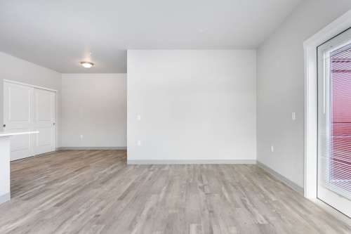 2125 - Creekside Crossing 1 2