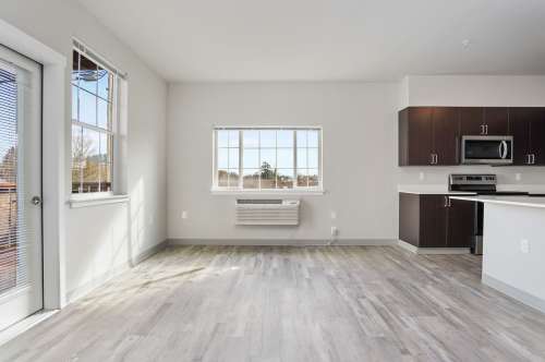 2125 - Creekside Crossing 15 0