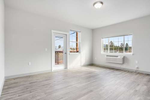 2125 - Creekside Crossing 1 1