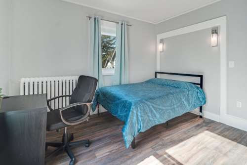 404-406 University Ave 25 3