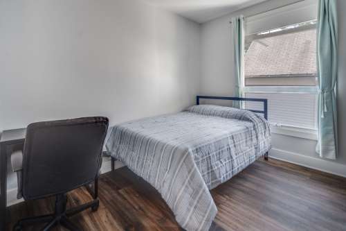 404-406 University Ave 26 1