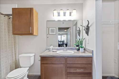 S Bed Tuscany Ranch Apartments 140
