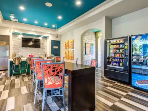 2025-08/FGCU-Apartment-Building-16662950.webp