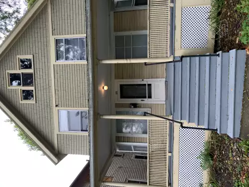 2025-08/ITHACA-COLLEGE-Apartment-Building-16647014.webp