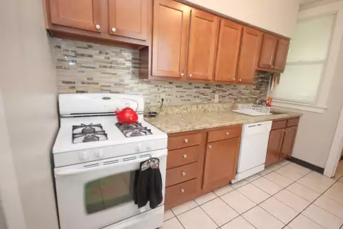 2025-08/PITT-Apartment-Building-16670887.webp