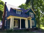 821 Comstock Ave