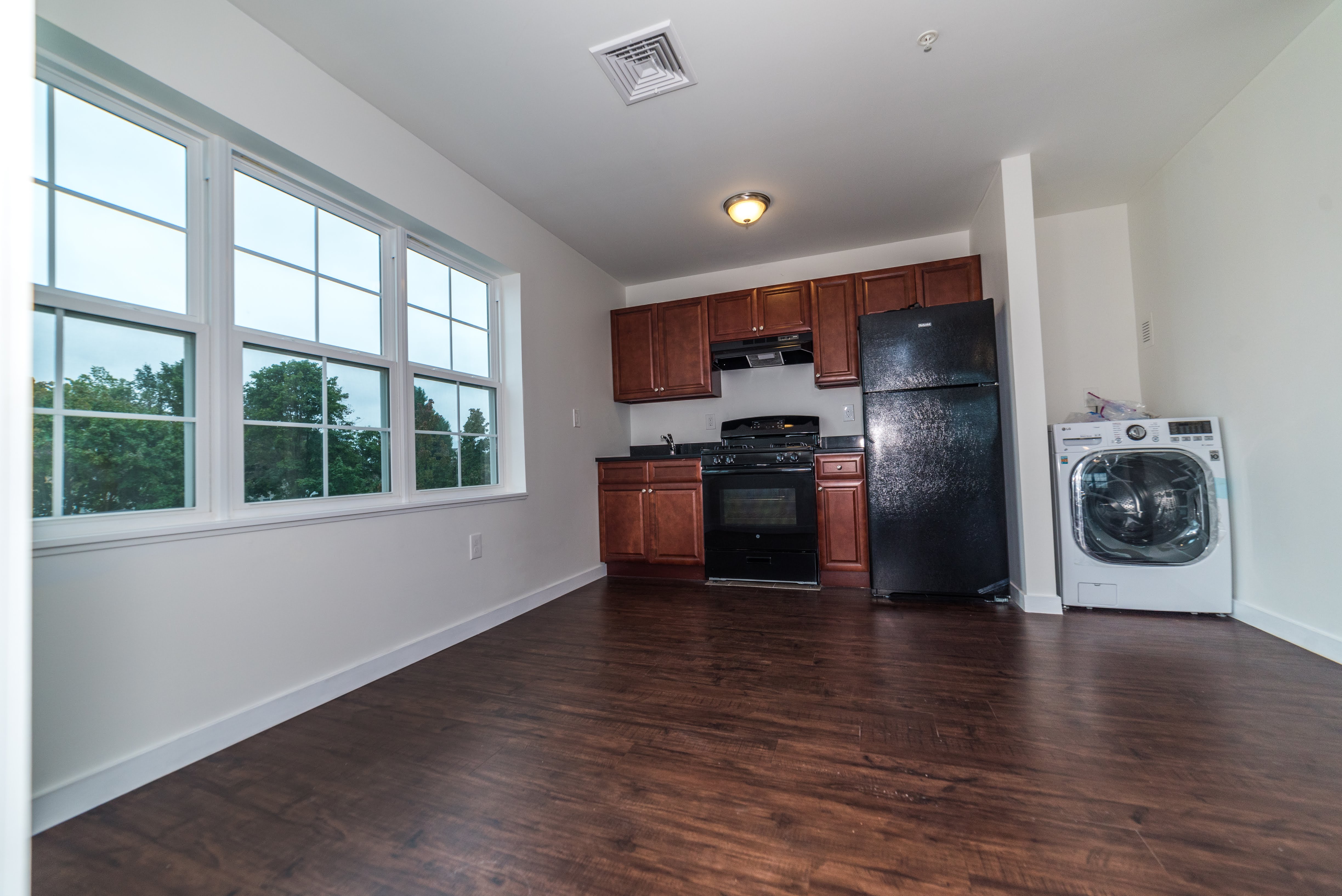 Knights Apartments New Brunswick, New Jersey