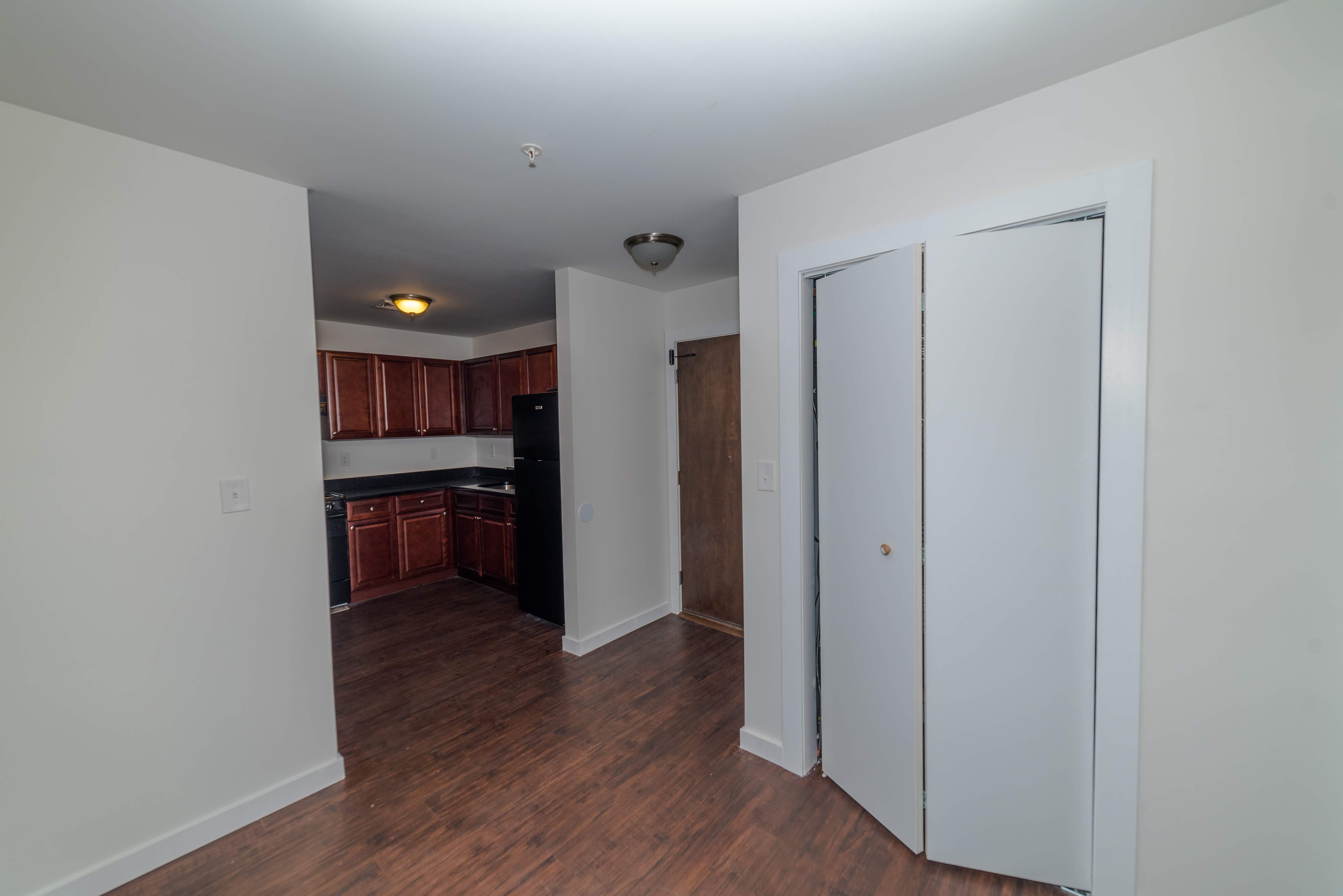Silvers Apartments Rutgers - i0zmf02