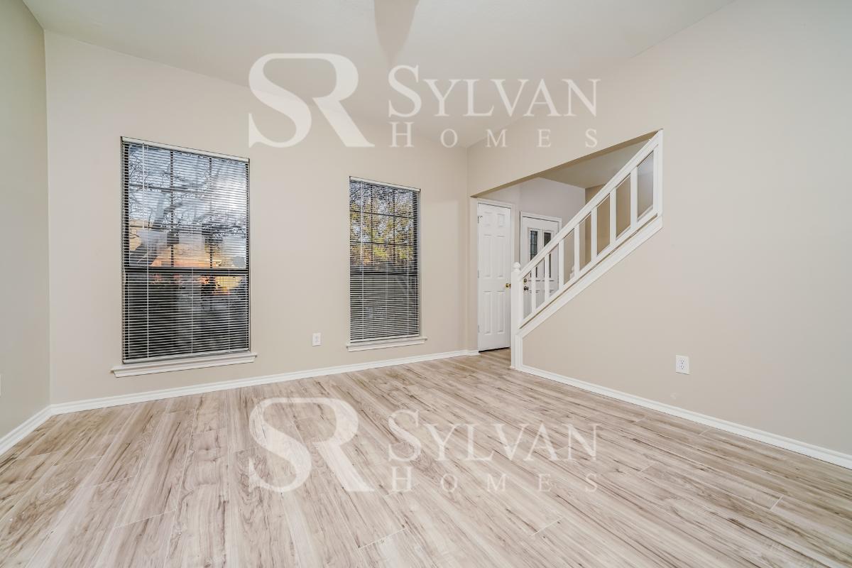 001-photo-living-room-12422388.jpg
