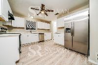 Click to view - 003-photo-kitchen-12422392.jpg