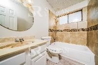 Click to view - 011-photo-bathroom-12422399.jpg