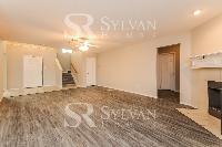 Click to view - 003-photo-living-room-11700875.jpg