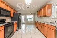 Click to view - 007-photo-kitchen-11700871.jpg