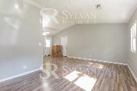 Click to view - 002-photo-living-room-11730719.jpg