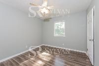 Click to view - 011-photo-bedroom-11730723.jpg