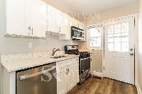 Click to view - 004-photo-kitchen-11566514.jpg