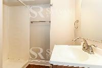 Click to view - 012-photo-bathroom-11566506.jpg