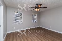 Click to view - 006-photo-main-bedroom-12103952.jpg