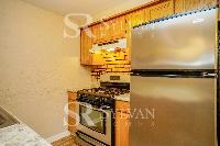 Click to view - 005-photo-kitchen-10046147.jpg