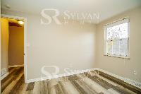 Click to view - 010-photo-bedroom-10044414.jpg