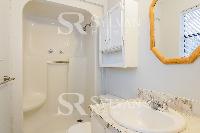 Click to view - 009-photo-main-bathroom-12368849.jpg