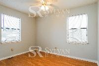 Click to view - 010-photo-bedroom-12368850.jpg