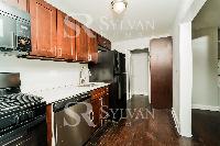 Click to view - 005-photo-kitchen-12662844.jpg