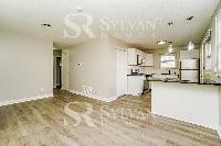 Click to view - 003-photo-living-room-10067969.jpg