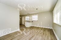 Click to view - 004-photo-living-room-10067970.jpg