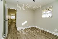 Click to view - 009-photo-main-bedroom-10067962.jpg