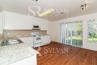 Click to view - 003-photo-dining-room-12537936.jpg