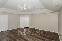 Click to view - 008-photo-bedroom-11329355.jpg