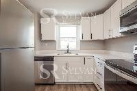 Click to view - 006-photo-kitchen-10812637.jpg