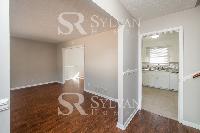 Click to view - 002-photo-living-room-10259312.jpg