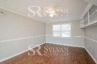 Click to view - 008-photo-main-bedroom-10259323.jpg