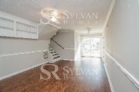 Click to view - 009-photo-main-bedroom-10259324.jpg