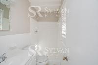 Click to view - 013-photo-bathroom-10259314.jpg