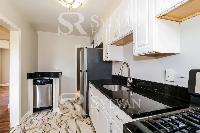 Click to view - 007-photo-kitchen-11106662.jpg