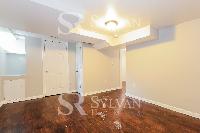 Click to view - 008-photo-main-bedroom-11106644.jpg