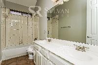 Click to view - 012-photo-bathroom-12238432.jpg